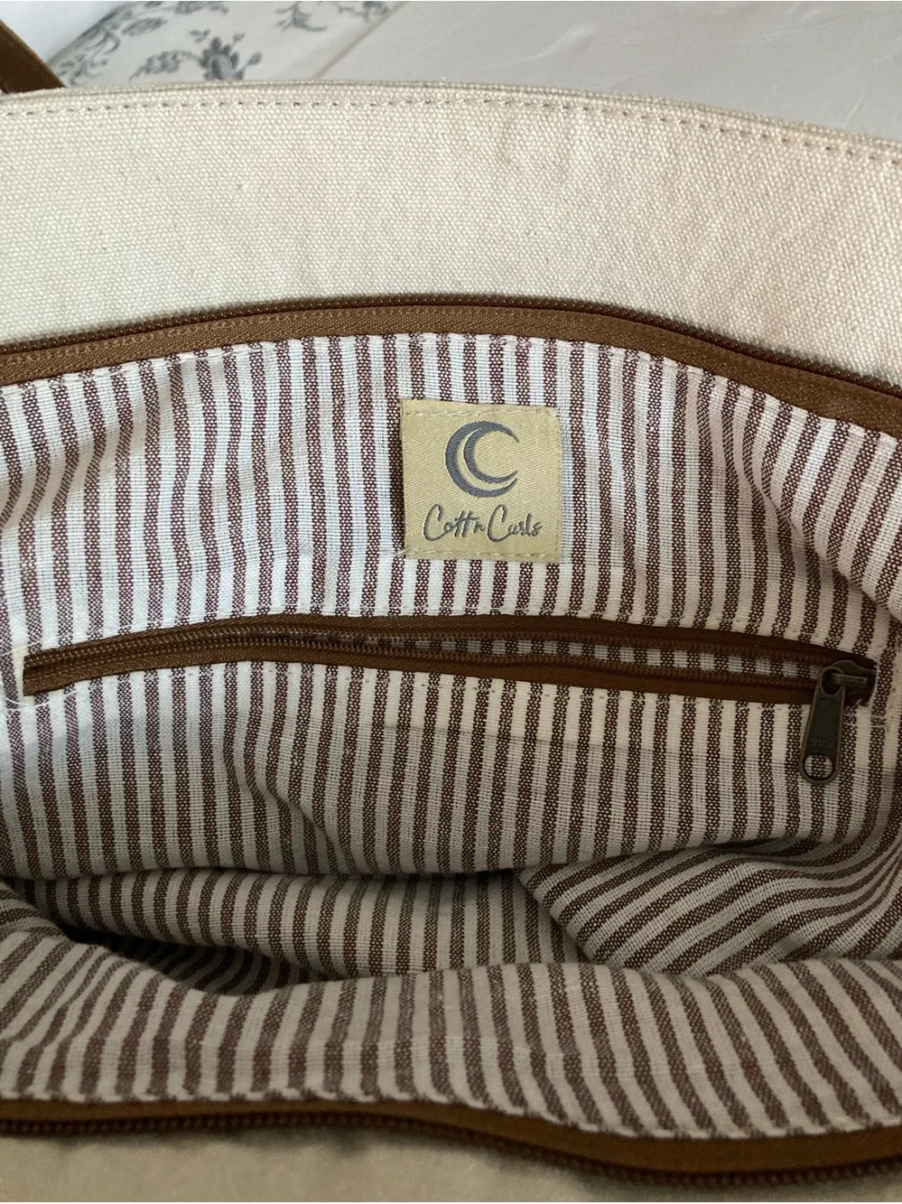 Cott n Curls / Canvas tote with flowers painted on front